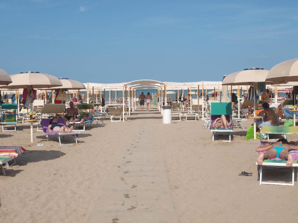 Residence Altomare Riccione Exterior foto